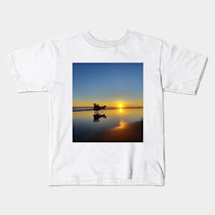 Horse-drawn carriages on beach at sunset 3 Kids T-Shirt